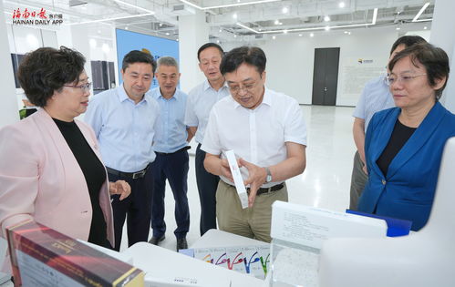 以科技創(chuàng)新引領(lǐng)生物醫(yī)藥產(chǎn)業(yè)高質(zhì)量發(fā)展——省委書(shū)記馮飛在海口調(diào)研生物制藥研發(fā)與生產(chǎn)紀(jì)實(shí)